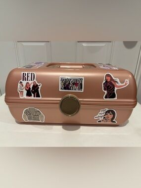 Caboodles Rose Gold On-The-Go Girl Case Taylor Swift design